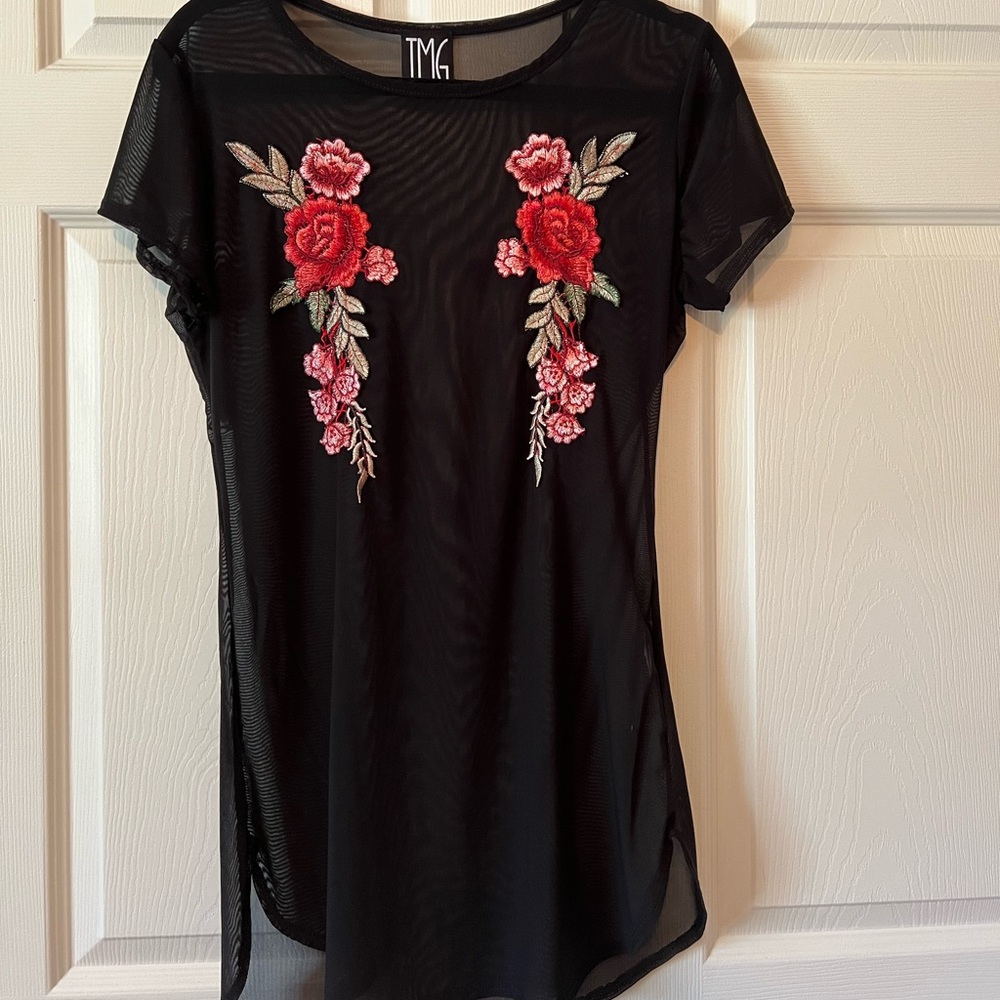 Black mesh floral patch shirt